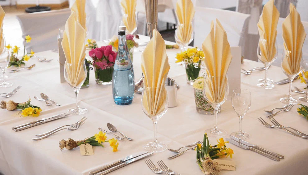 Our Ultimate Tablecloth Guide