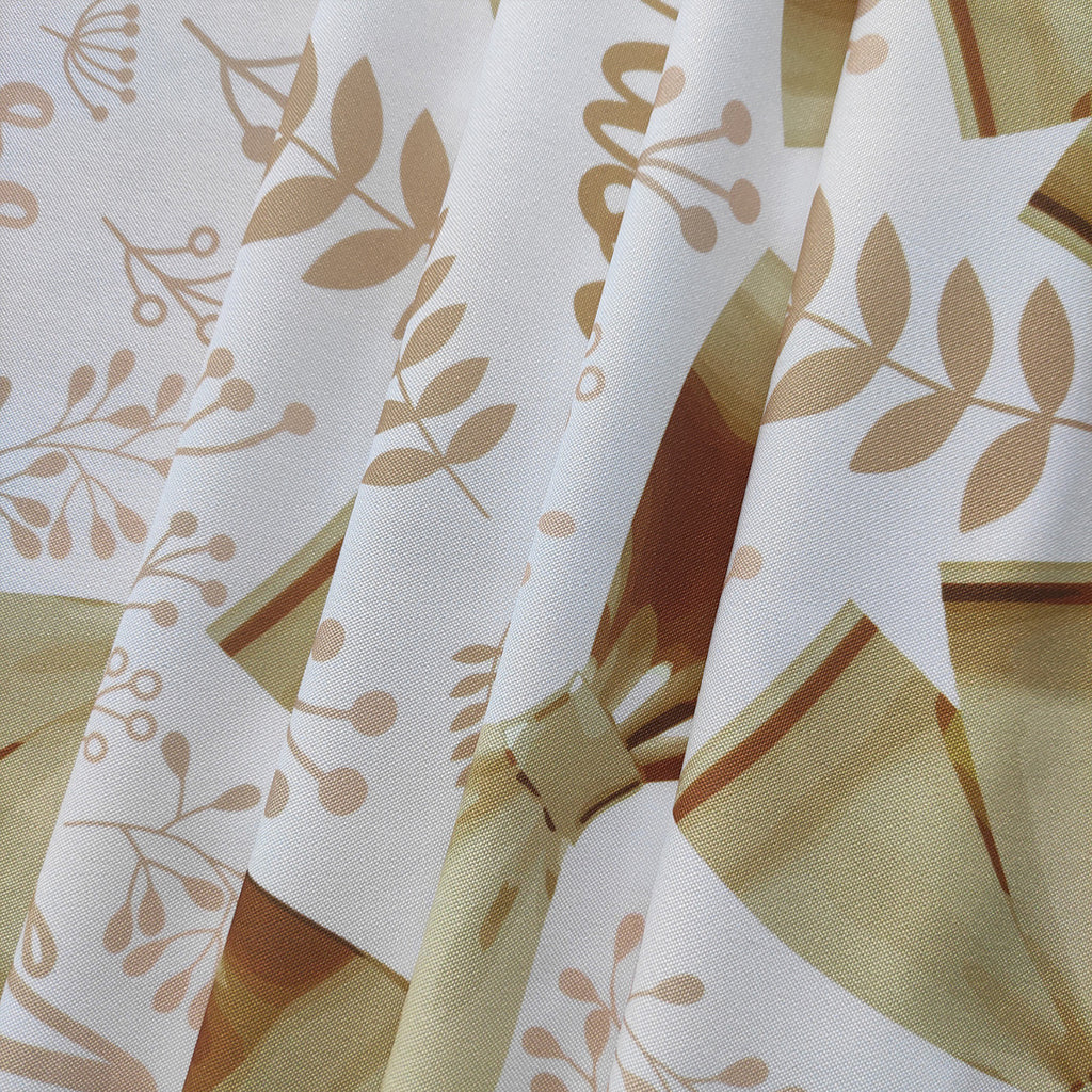 60" x 84" Rectangle Christmas Ribbon & Leaf Print Polyester Wipe Clean Tablecloth - White & Gold