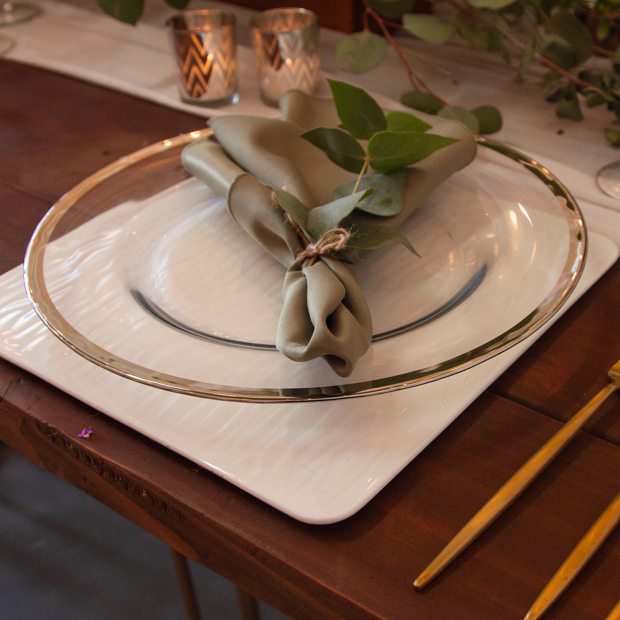 Round Charger Plate - Clear with Rose Gold Trim x 6