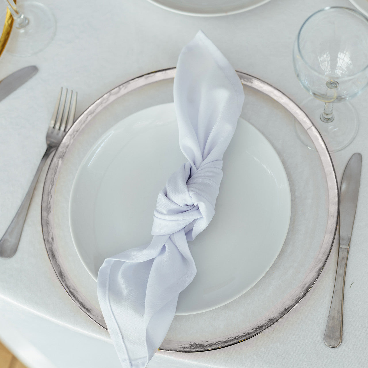 13" Round Charger Plate - Clear with Silver Trim