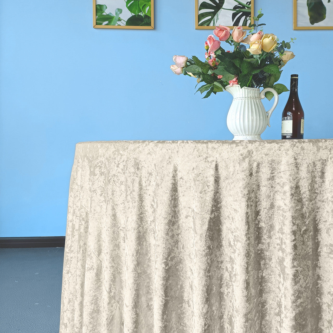 Round Crushed Velvet Tablecloth - Champagne