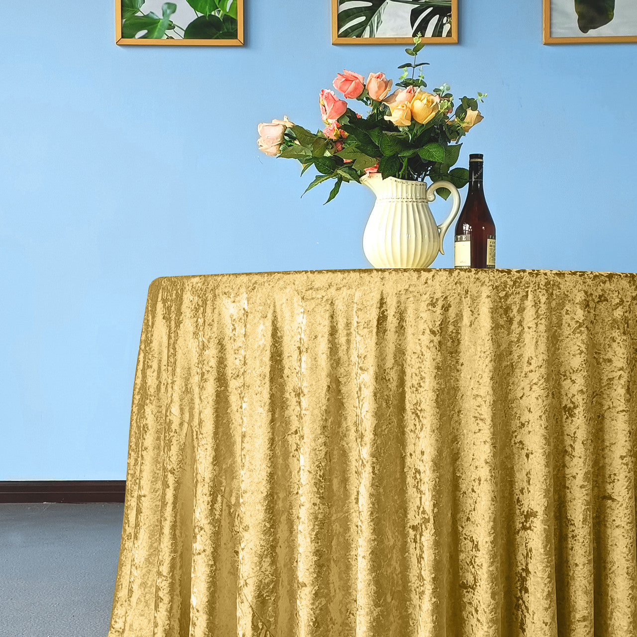 Round Crushed Velvet Tablecloth - Gold