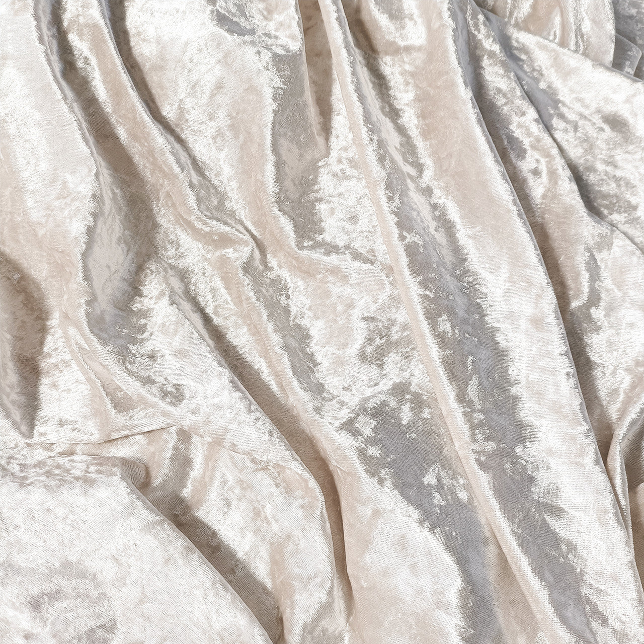 Square Crushed Velvet Tablecloth - Blush Pink