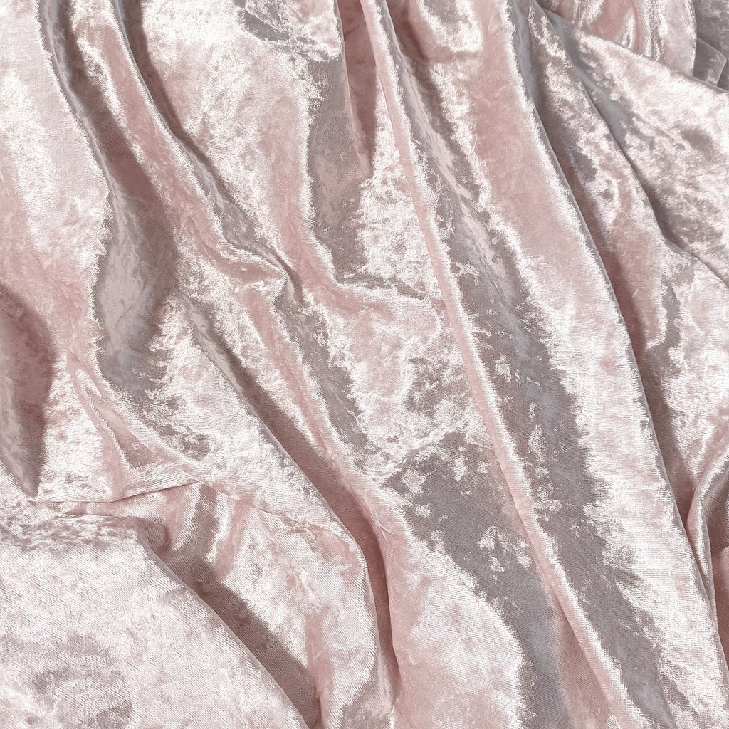 Square Crushed Velvet Tablecloth - Rose Pink