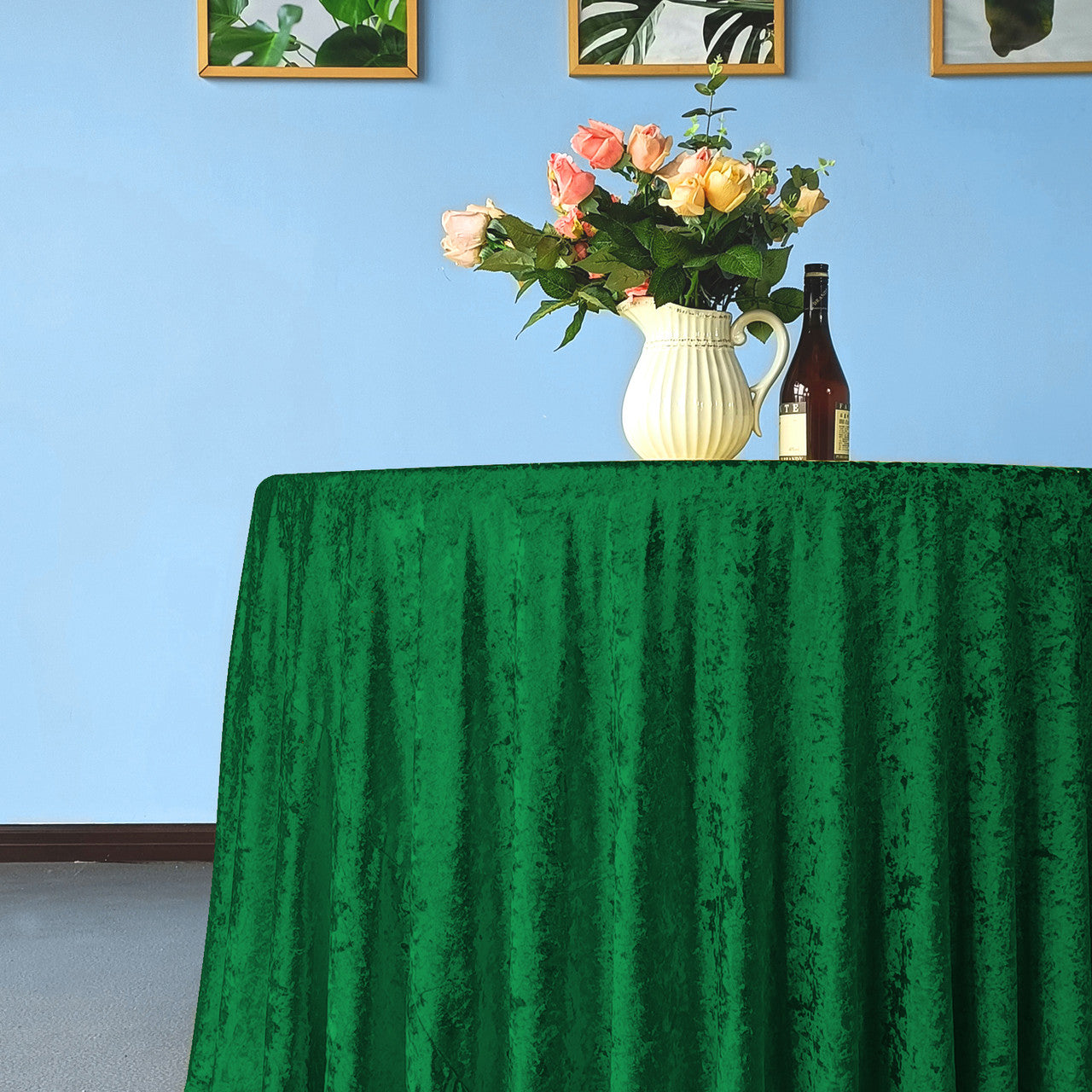 Round Crushed Velvet Tablecloth - Emerald Green
