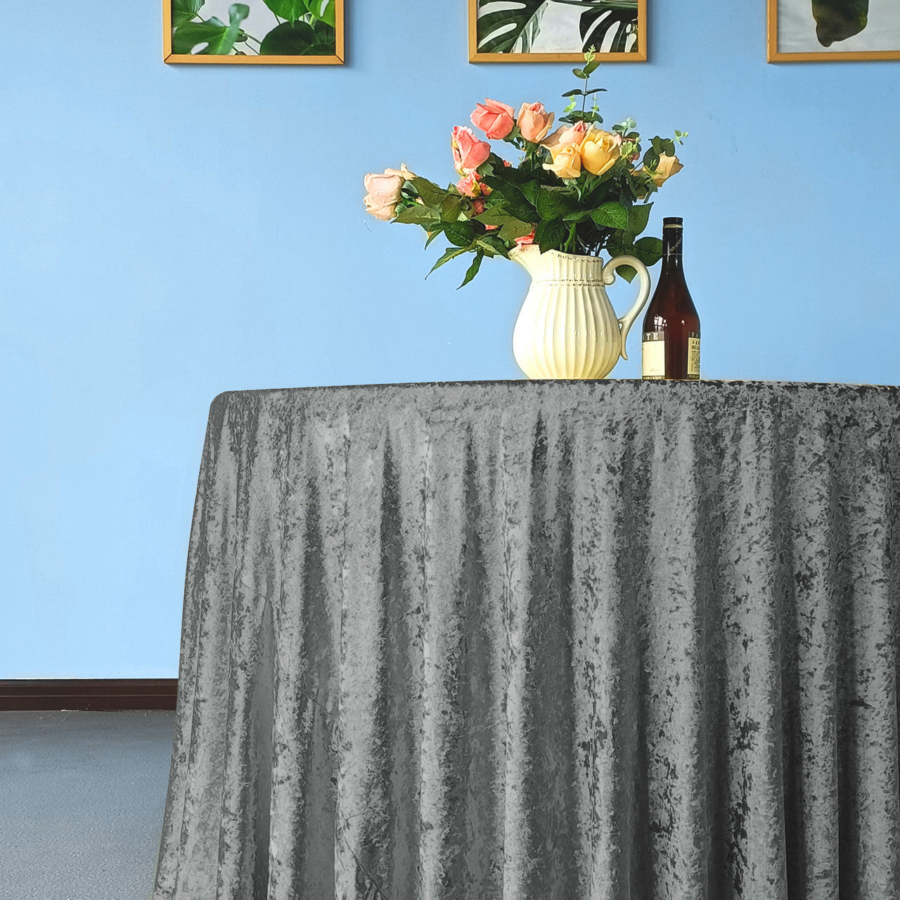 Round Crushed Velvet Tablecloth - Silver
