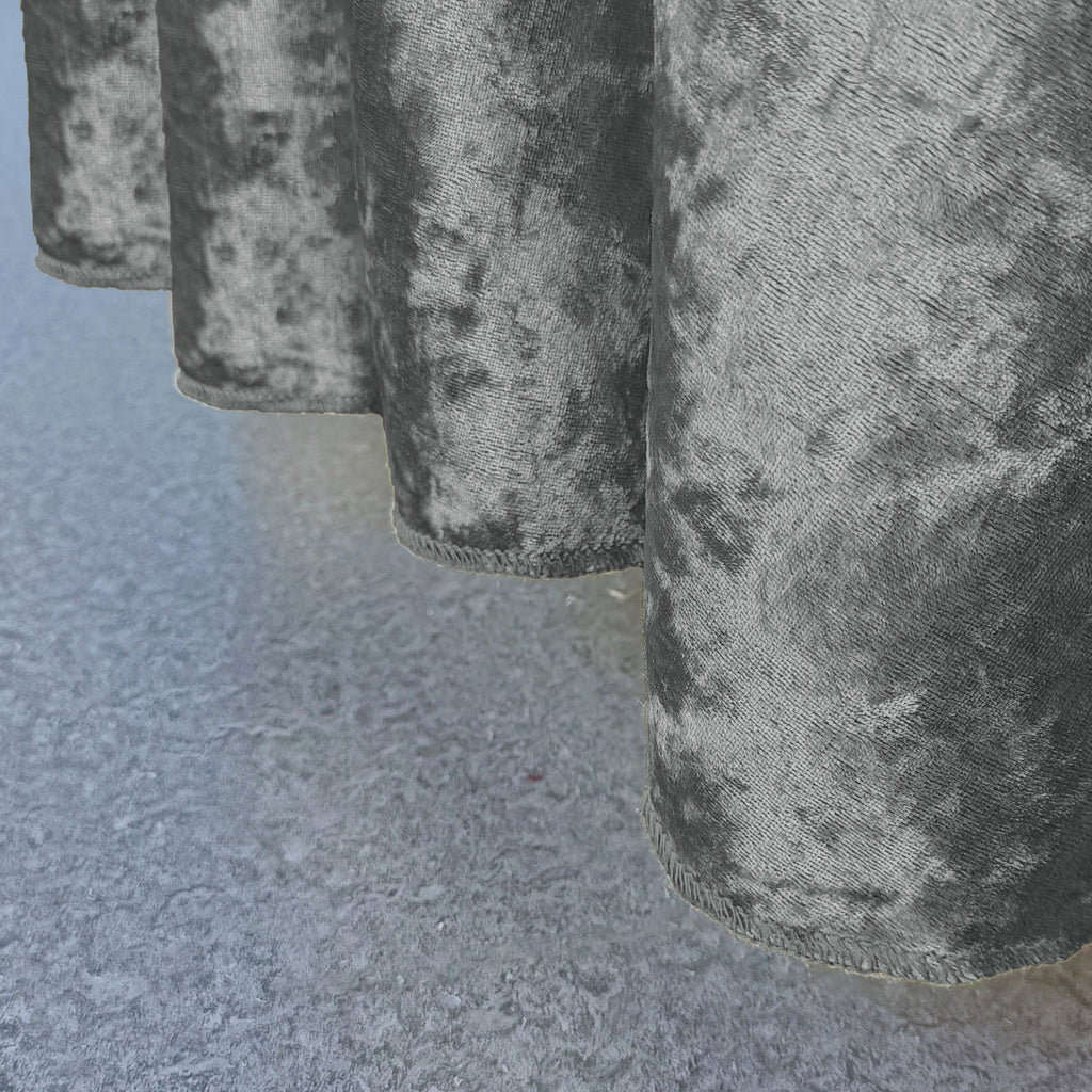 Round Crushed Velvet Tablecloth - Silver