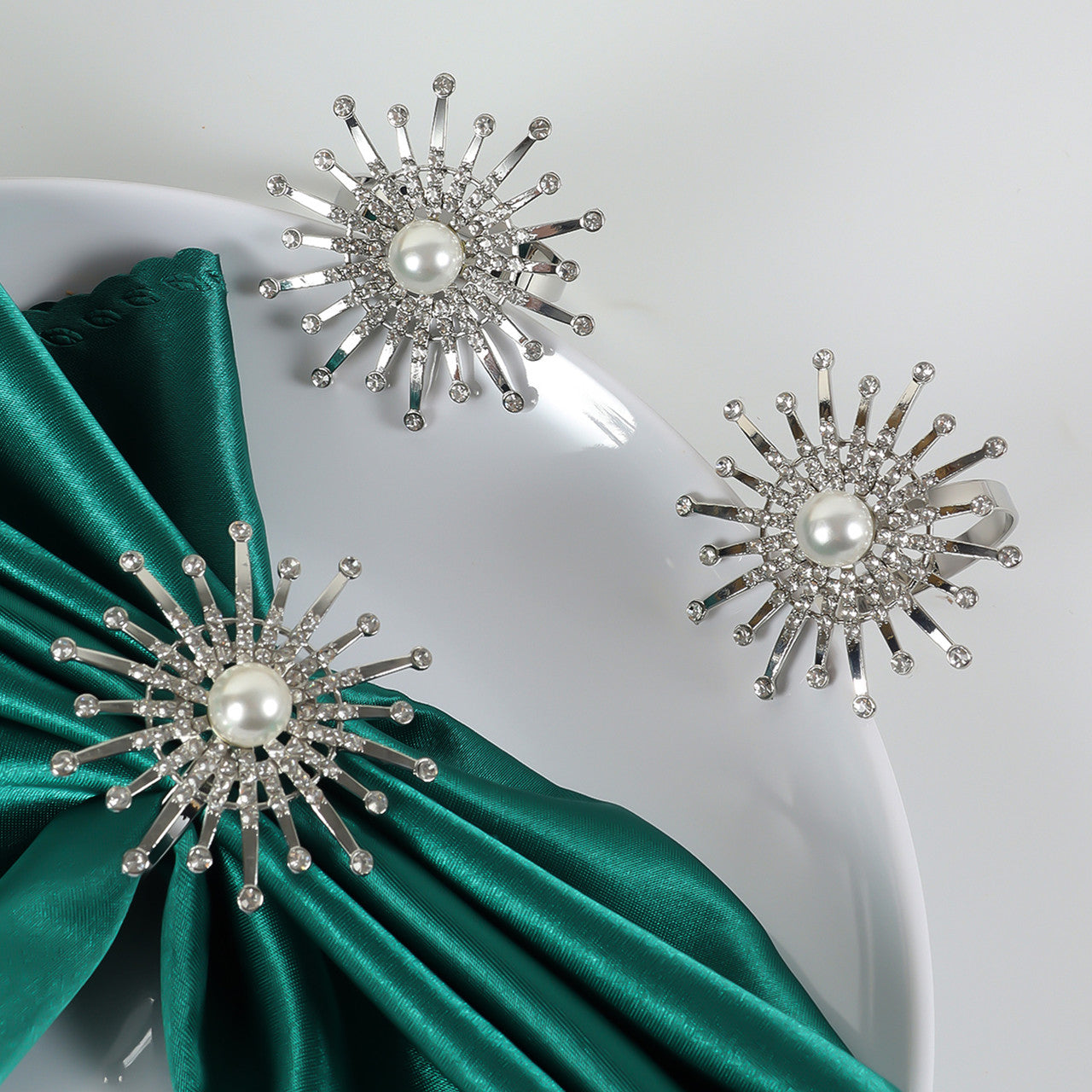 Diamante Pearl Napkin Rings – Rhinestone Festive Table Décor