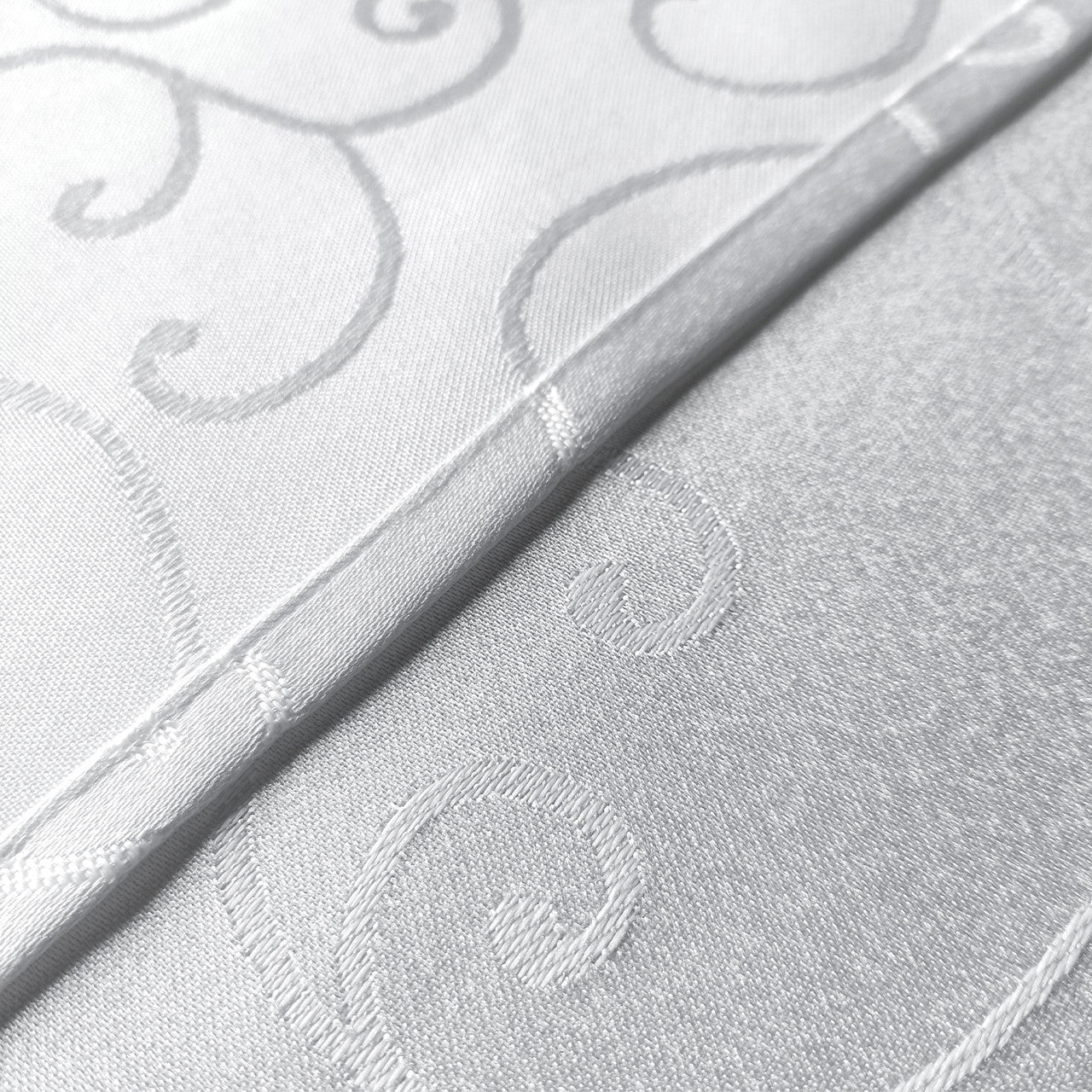 200GSM Rectangle Damask Polyester Tablecloth - White