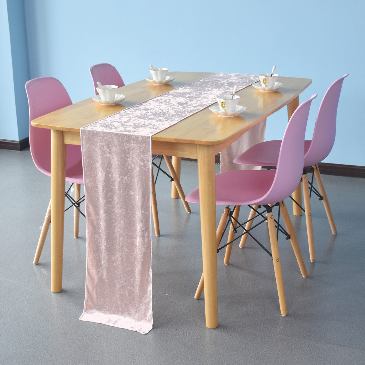 Velvet Table Runner - Rose Pink