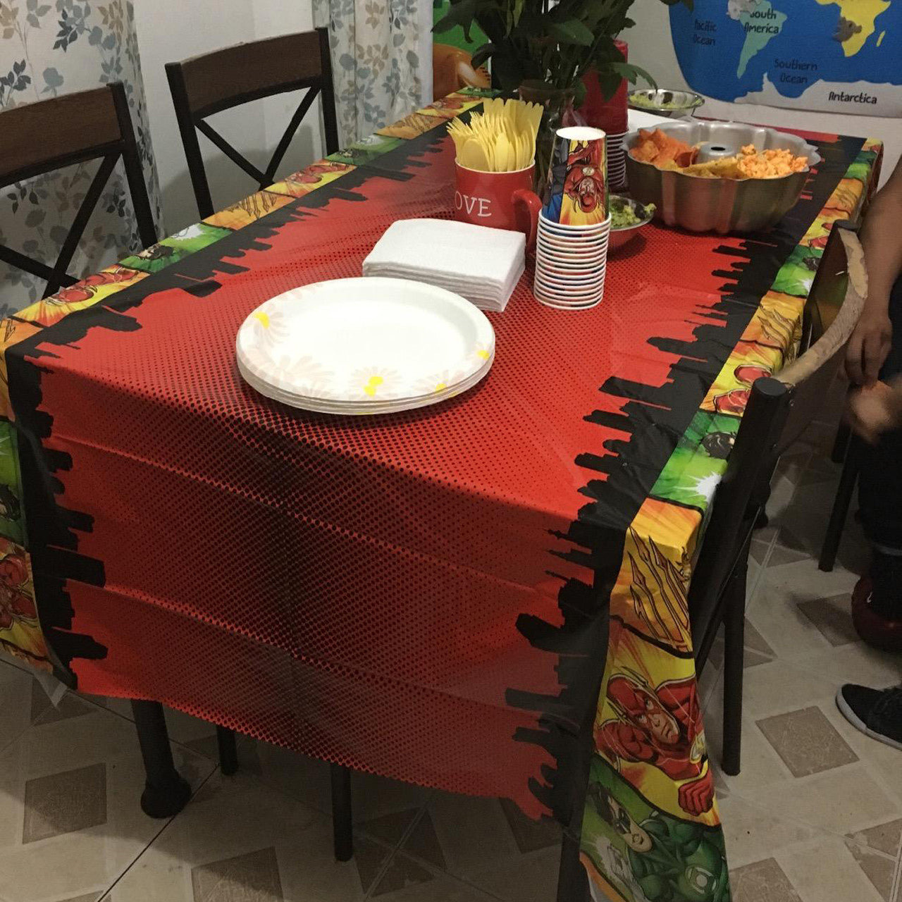 Justice League Party Plastic Tablecover