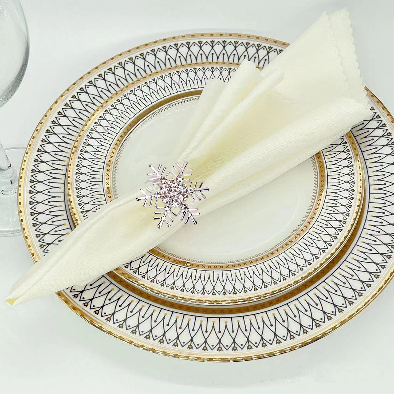 Snowflake Napkin Rings with Diamante – Christmas Table Décor- Silver