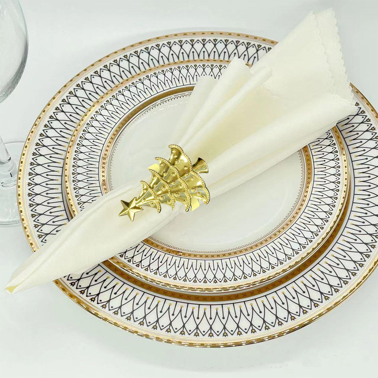 Christmas Napkin Rings – Tree with Star Design - Gold