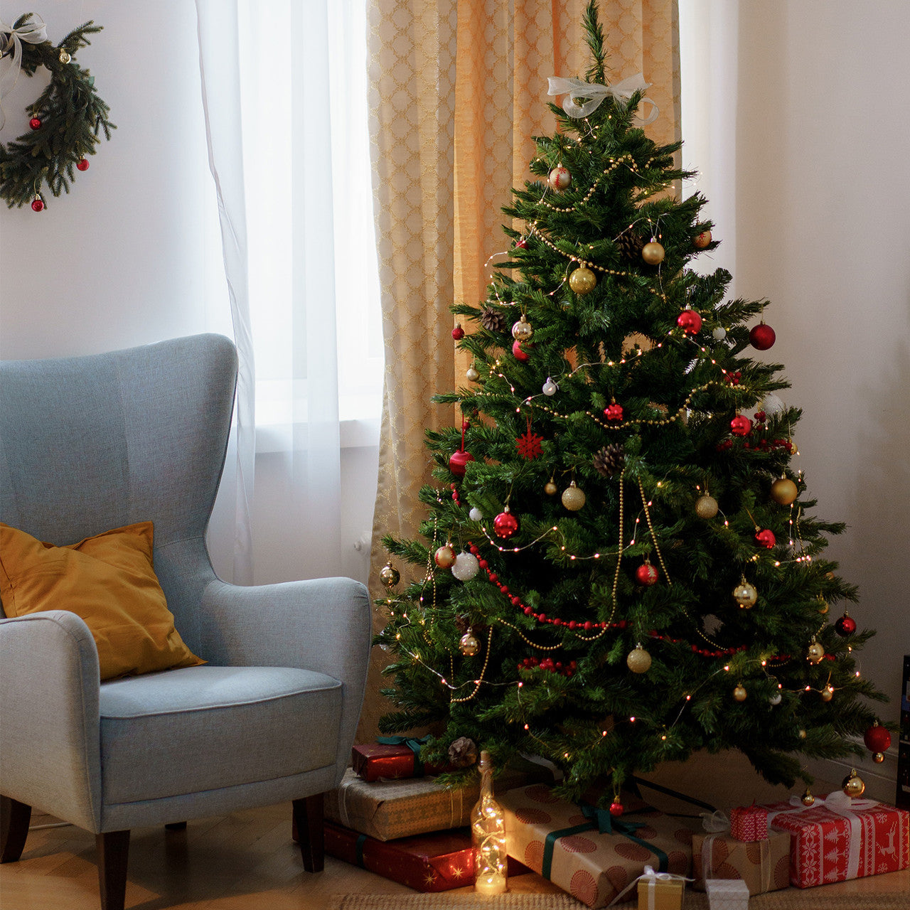Artificial Christmas Tree with 160Warm White LED Lights  - 6Ft