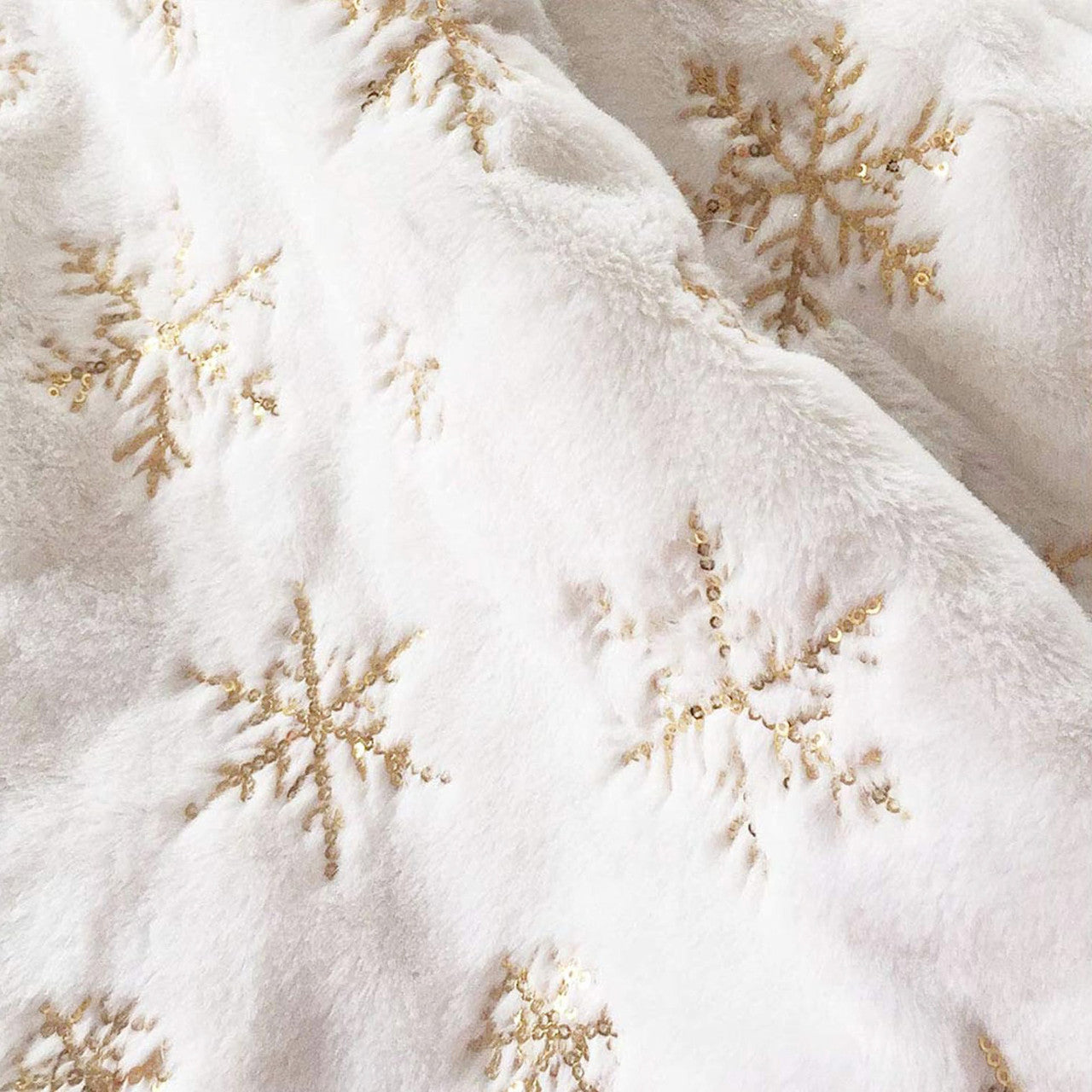 Christmas Tree Skirt - White With Gold Snowflakes