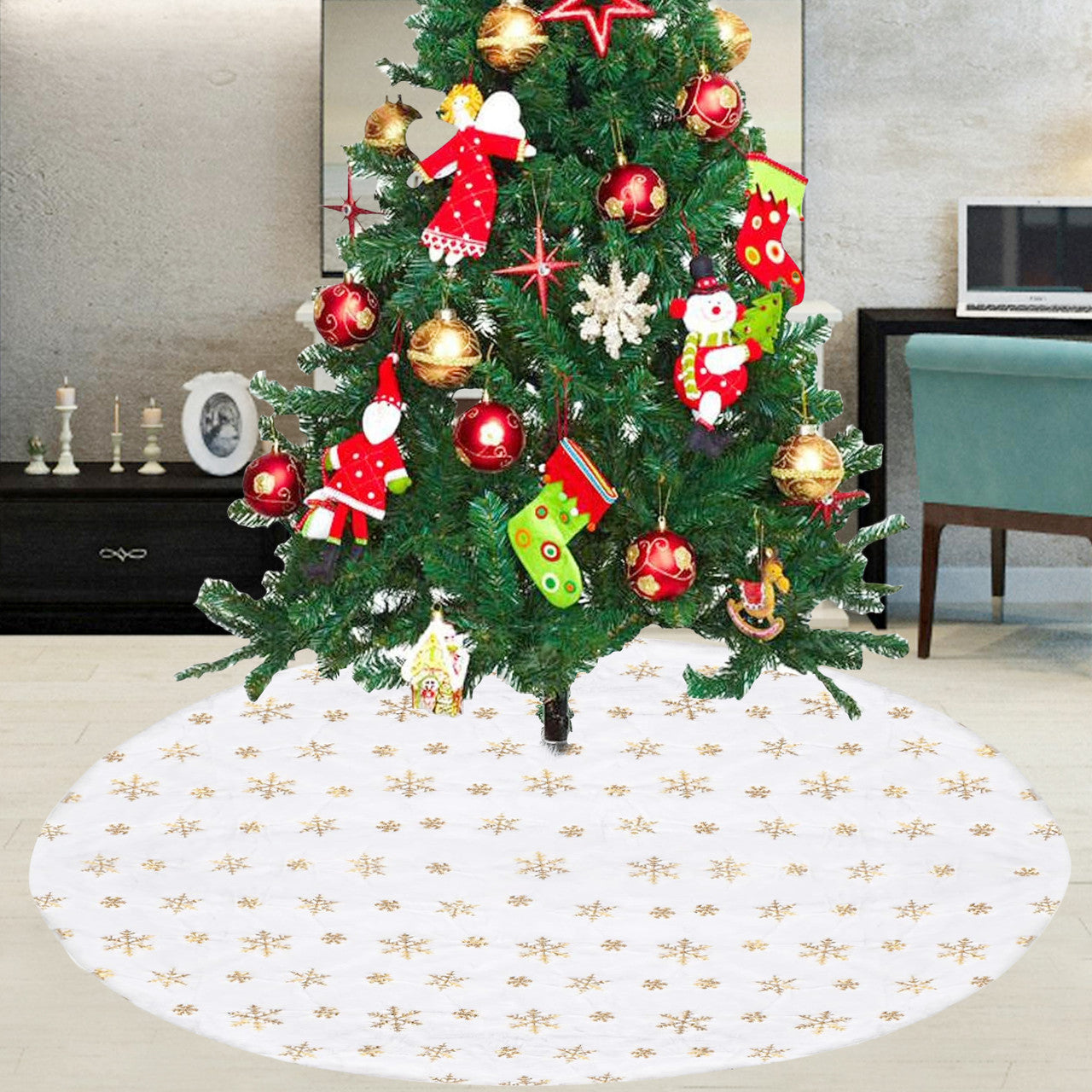 Christmas Tree Skirt - White With Gold Snowflakes
