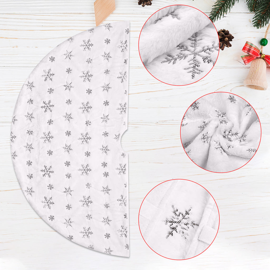 Christmas Tree Skirt - White with Silver Snowflakes