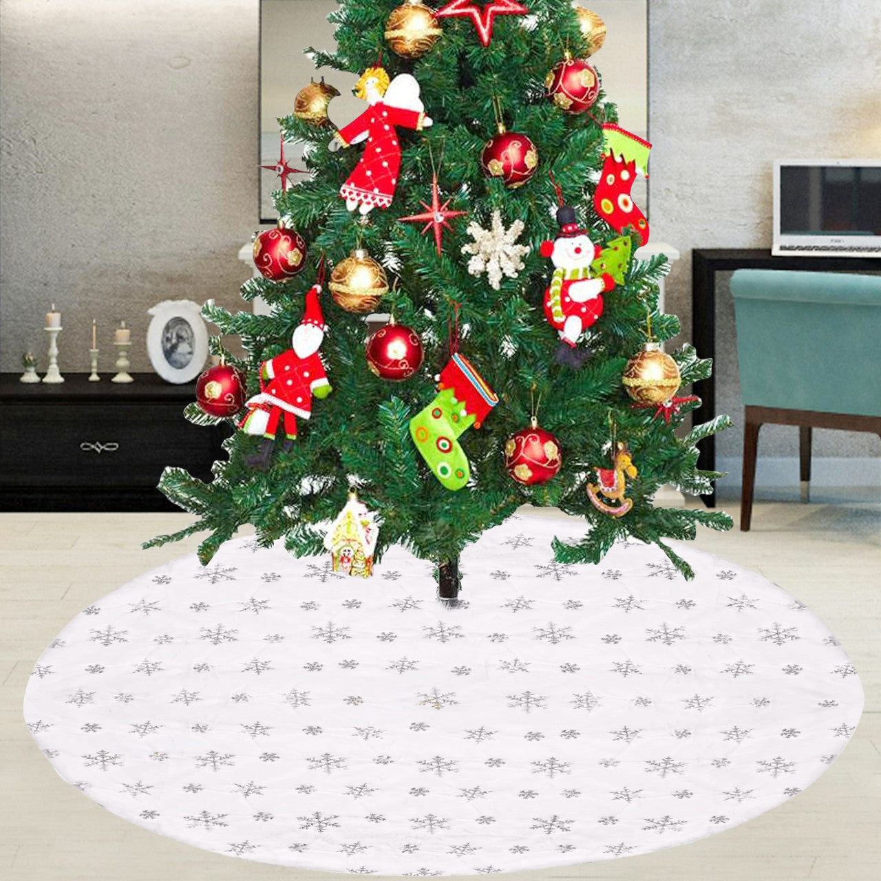 Christmas Tree Skirt - White with Silver Snowflakes