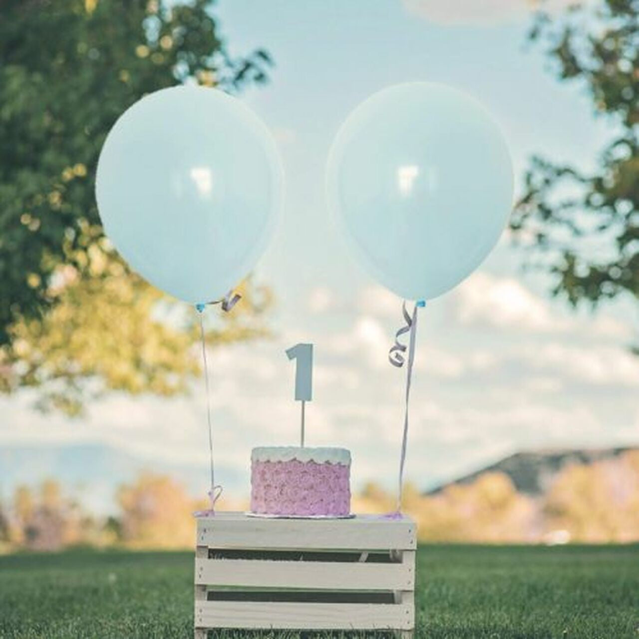 100x 10" Helium-Quality Latex Pastel Party Balloons - Lilac