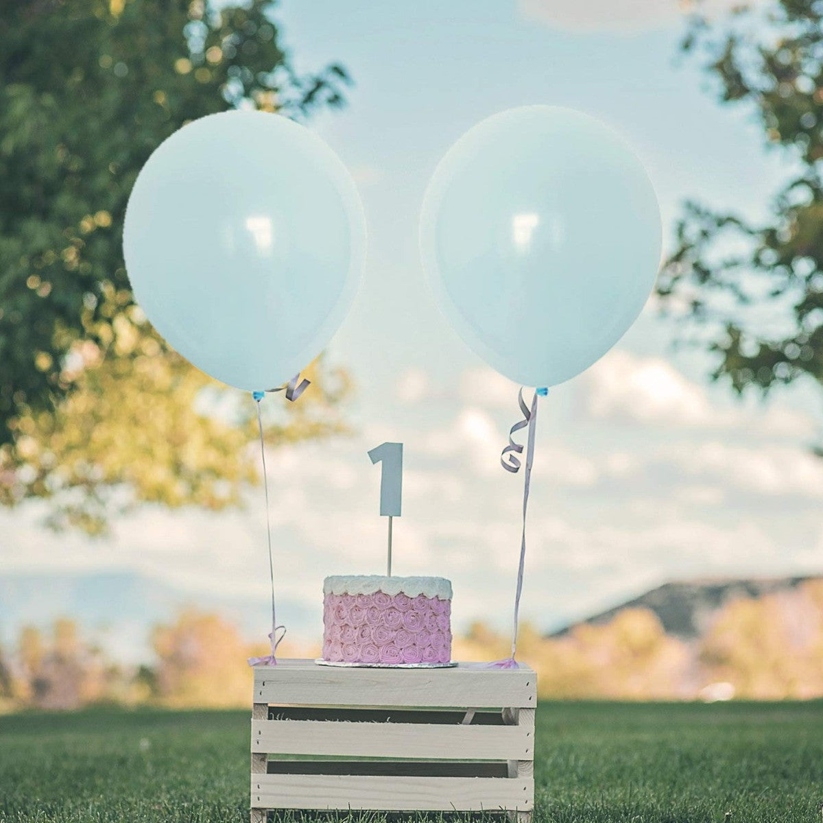 100x 10" Helium-Quality Latex Pastel Party Balloons - Light Purple