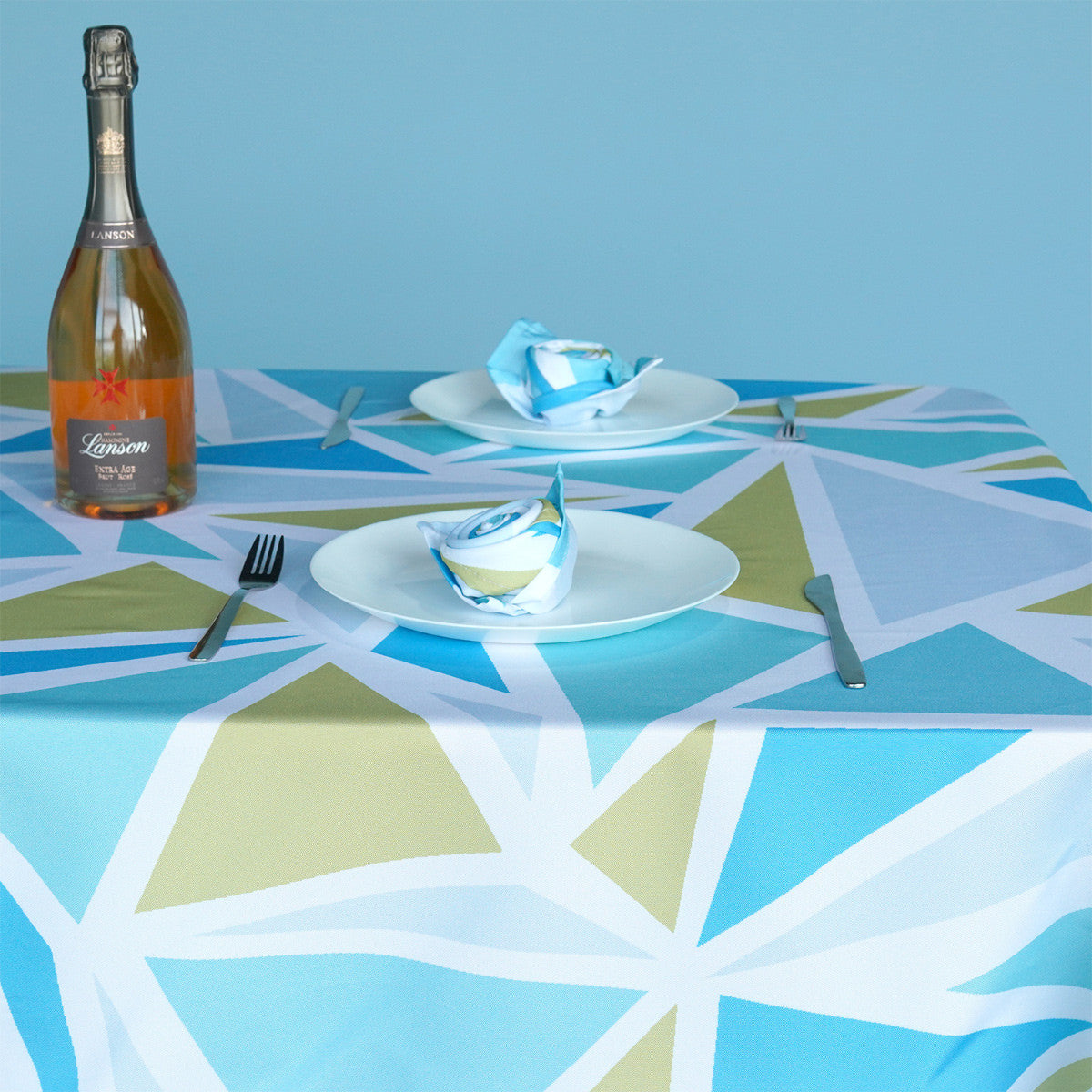 60" x 84" Rectangle Premium Waterproof Polyester Tablecloth - Light Blue & Brown Shards
