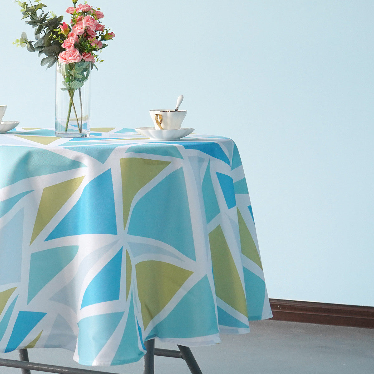 70" Round Premium Waterproof Polyester Tablecloth - Light Blue & Brown Shards