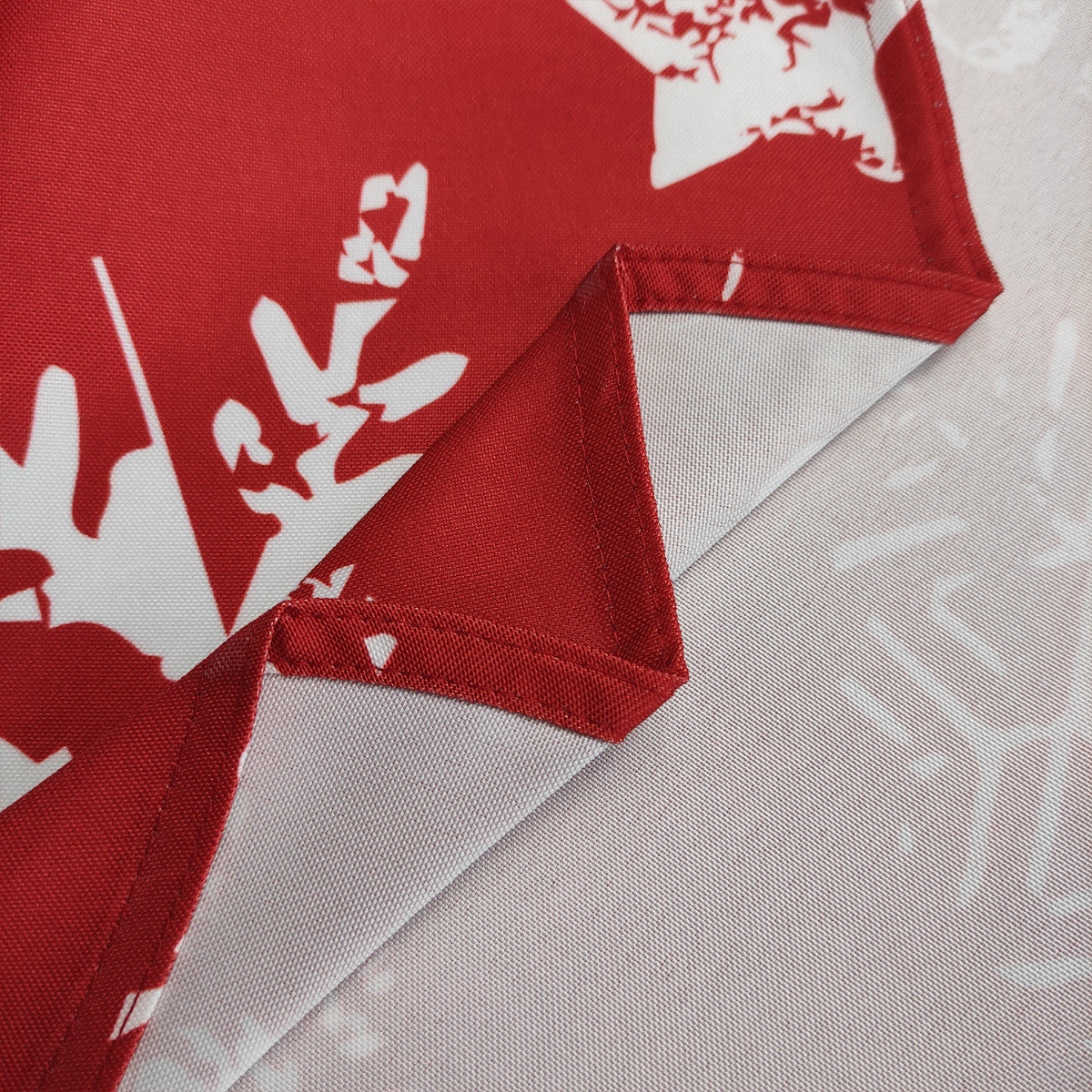 60" x 84" Rectangle Christmas Snowflakes & Stars Print Polyester Wipe Clean Tablecloth - Red