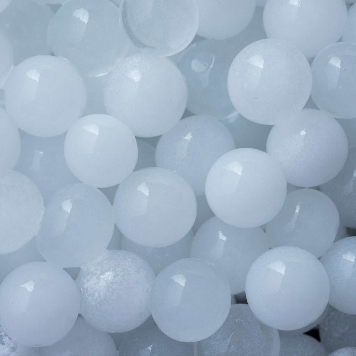 Aqua Gel Expanding Water Balls - White